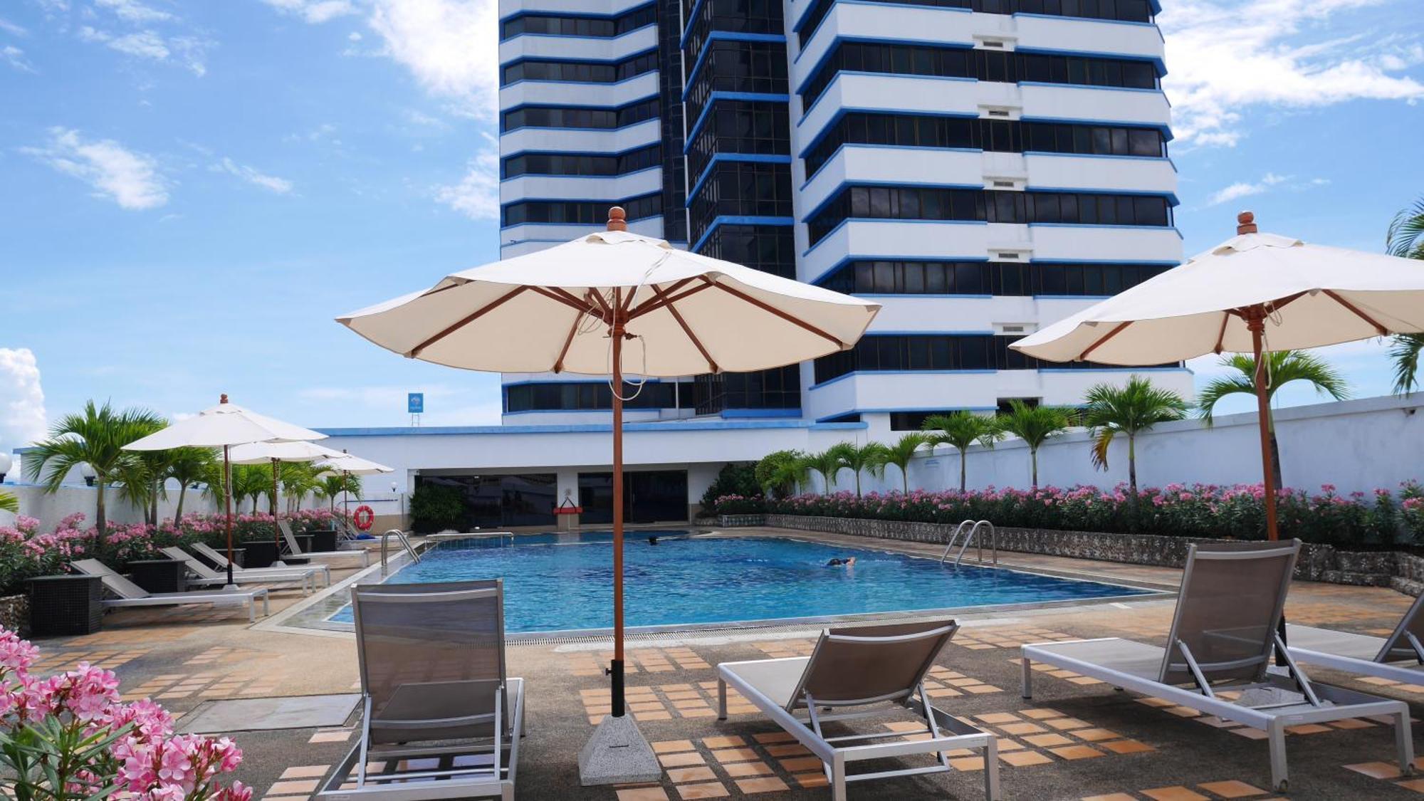Royal Phuket City Hotel - Sha Extra Plus Exterior foto